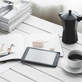 【冷静看一下】拜仁这场球，防线被迫回撤的几分钟里，现场气氛开始变得压抑